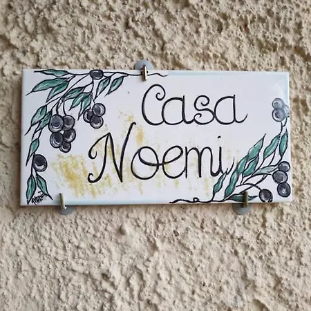 Casa Noemi, A Pochi Passi Dalle Spiagge E Dal Centro Di Arma Di Taggia. Dom wakacyjny Arma di Taggia